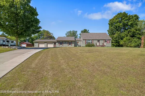 2855 N Stewart Road, Charlotte, MI 48813