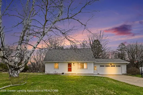 14295 White Oaks Drive, Lansing, MI 48906