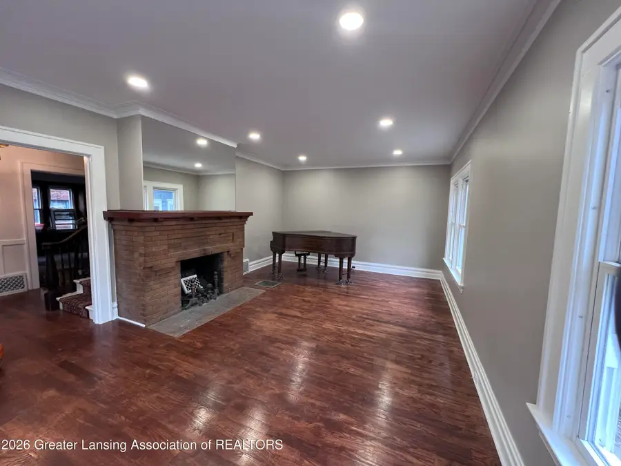 908 N Capitol Avenue, Lansing, MI 48906 - #3