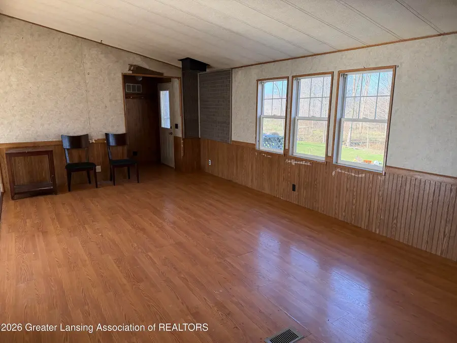 9397 Lawrence Highway, Vermontville, MI 49096 - #2