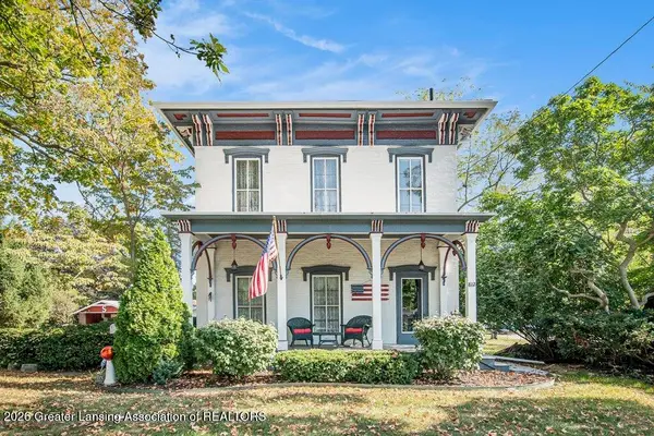 812 N Clinton Street, Grand Ledge, MI 48837