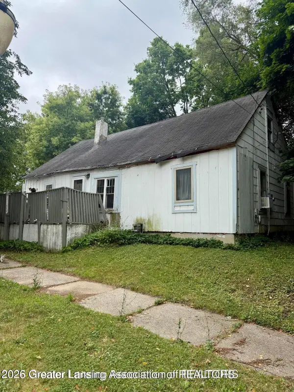 2508 Marcus Street, Lansing, MI 48912