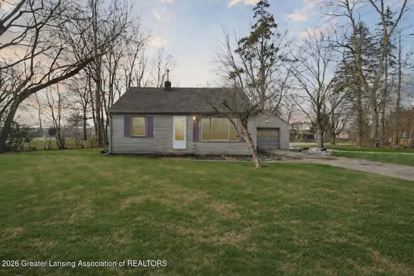 3724 Pleasant Grove Road, Lansing, MI 48910