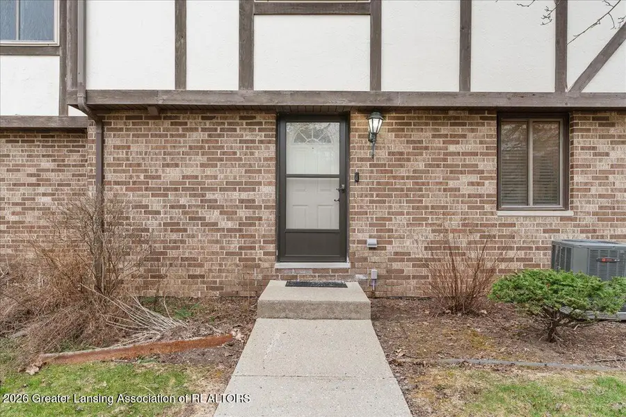 6226 E Captains Way, East Lansing, MI 48823 - #2