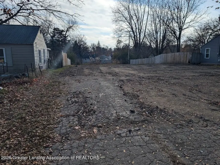 2817 W Willow Street, Lansing, MI 48917 - #3