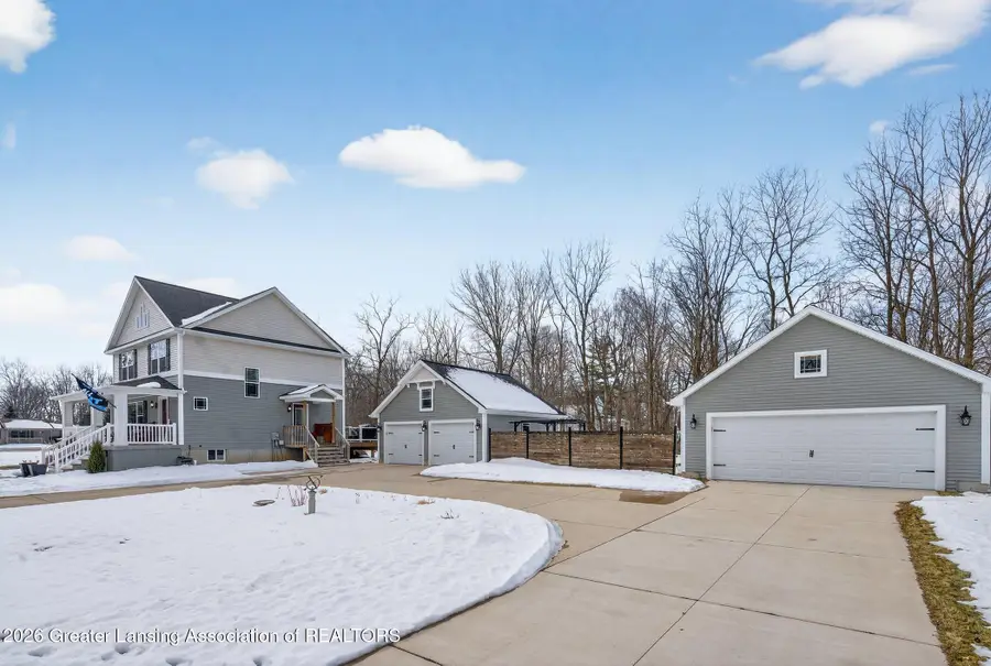 401 Oakwood Drive, Charlotte, MI 48813 - #2