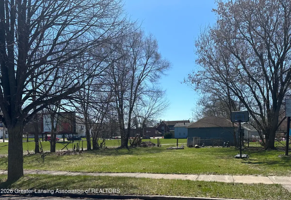 408 Isbell Street, Lansing, MI 48910 - #1
