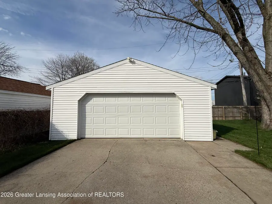 2916 Wilson Avenue, Lansing, MI 48906 - #3