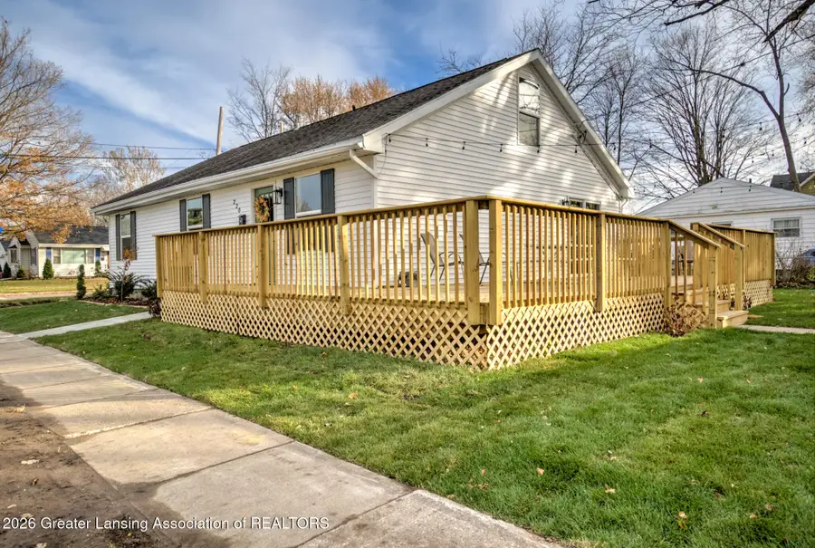 220 Edwards Street, Grand Ledge, MI 48837 - #2
