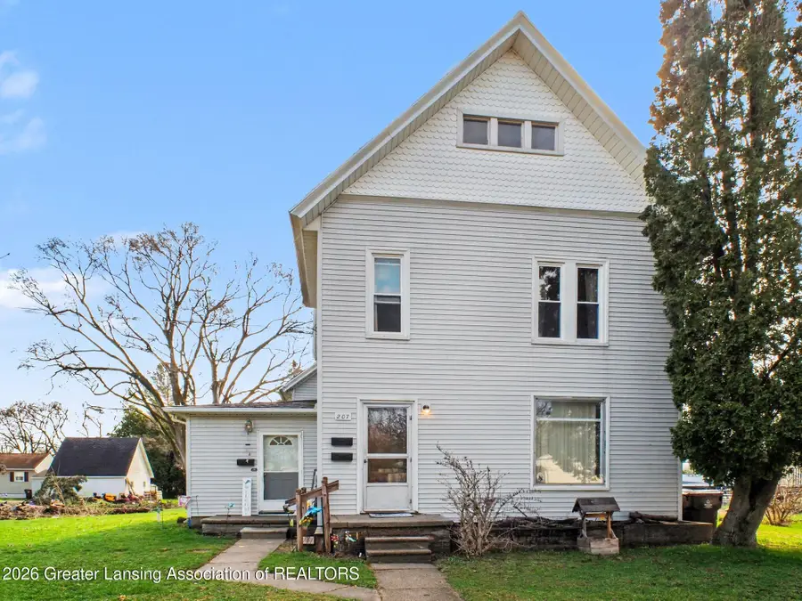 207 S Traver Street, Saint Johns, MI 48879 - #2