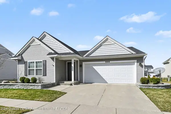 688 Accipiter Way, East Lansing, MI 48823
