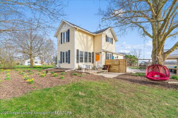 2934 E Walker Road, St. Johns, MI 48879