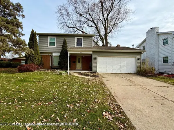 1222 Ravenswood Drive, Lansing, MI 48917