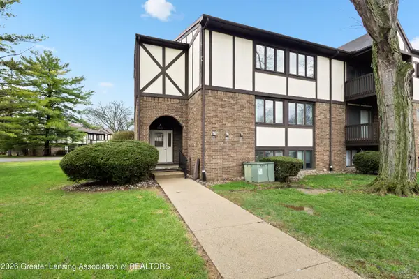 6165 E Innkeepers Court #76, East Lansing, MI 48823