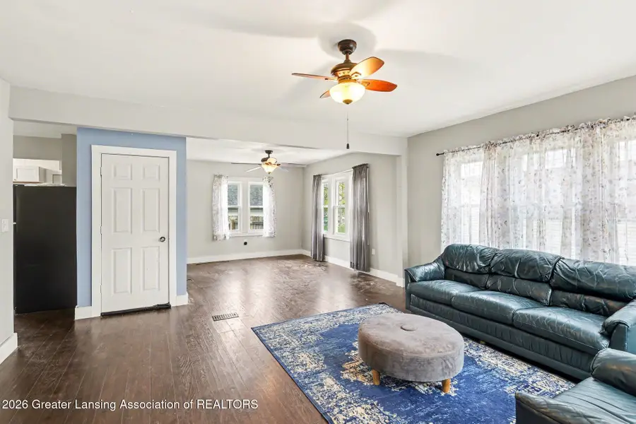 239 W Palmer Avenue, Jackson, MI 49203 - #3