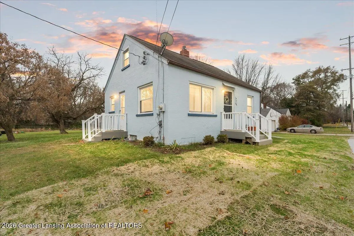421 W Lake Lansing Road, East Lansing, MI 48823 - #1
