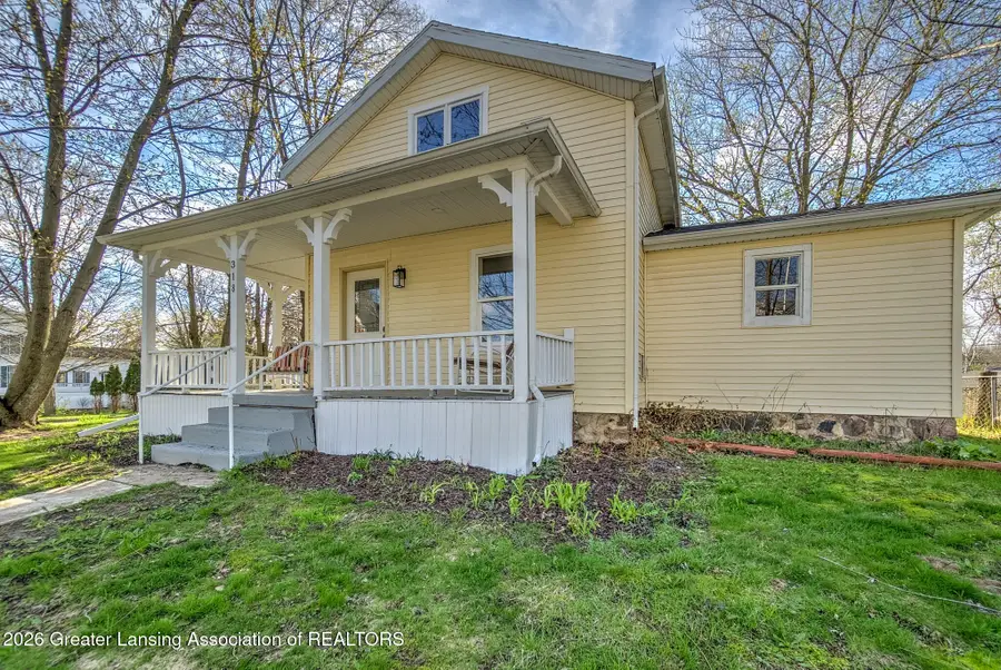 318 S Main Street, Leslie, MI 49251 - #3