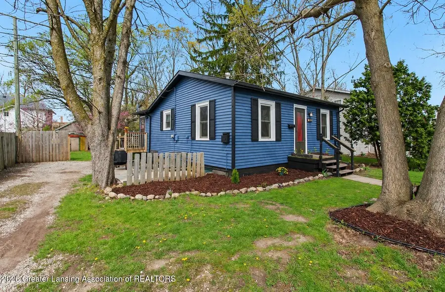 370 S Cedar Street, Williamston, MI 48895 - #2