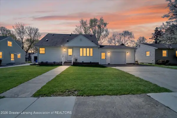 4322 Devonshire Avenue, Lansing, MI 48910