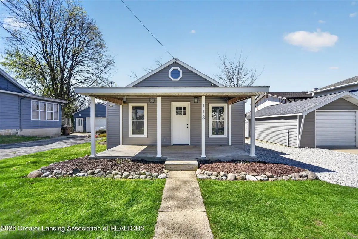 118 E Washington Street, Dimondale, MI 48821 - #1