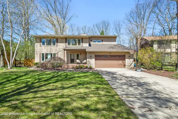 1314 Fairoaks Court, East Lansing, MI 48823