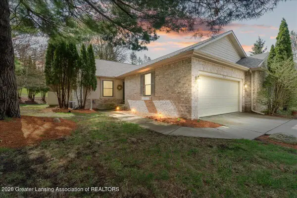 6212 E Timber View Drive, East Lansing, MI 48823