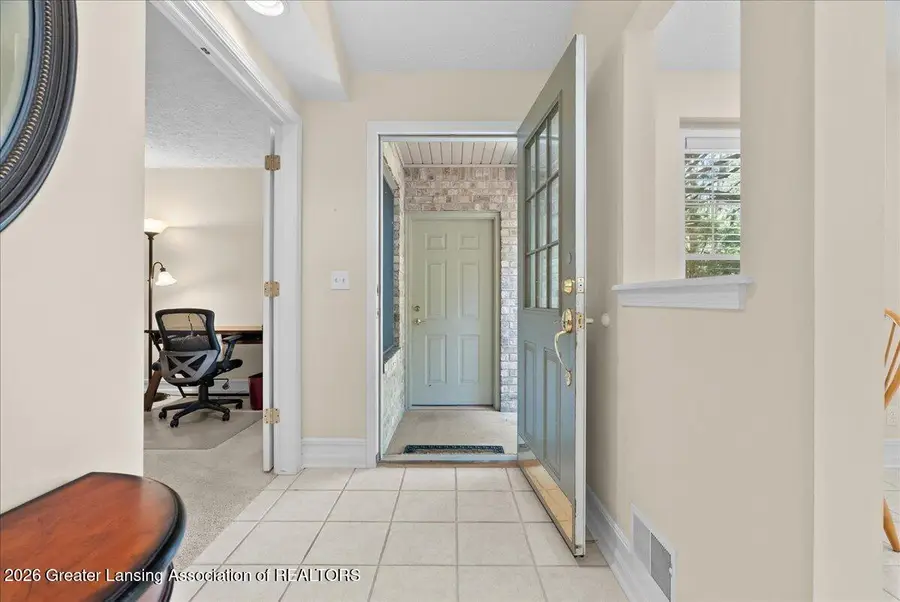 6212 E Timber View Drive, East Lansing, MI 48823 - #2