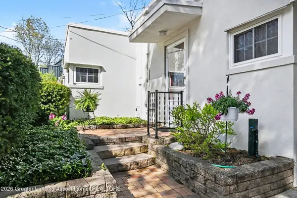 924 Forest Street, East Lansing, MI 48823