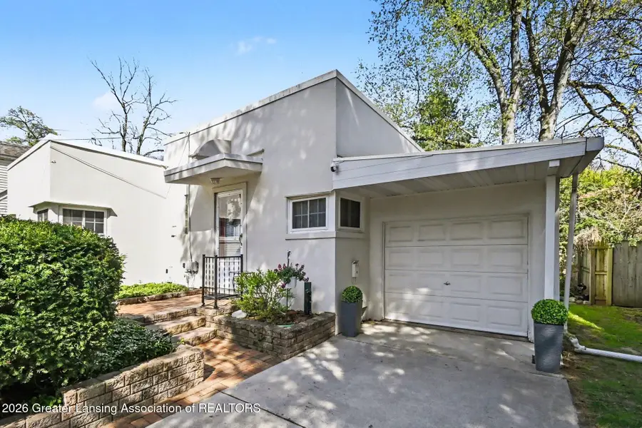 924 Forest Street, East Lansing, MI 48823 - #3