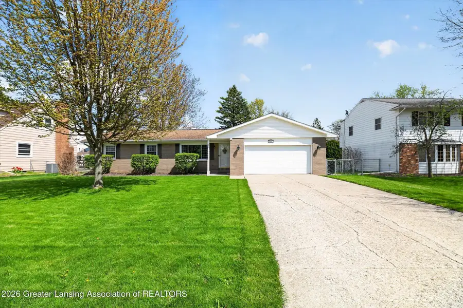 411 Green Meadows Drive, Lansing, MI 48917 - #3