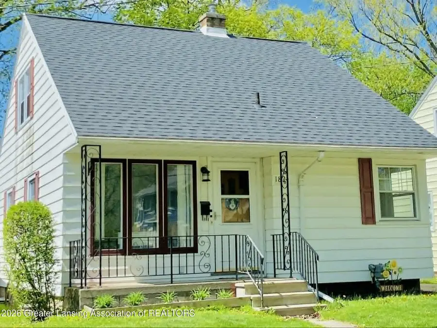 1824 S Rundle Avenue, Lansing, MI 48910 - #2