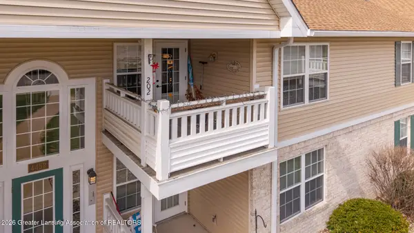 4452 Cricket Ridge #202, Holt, MI 48842