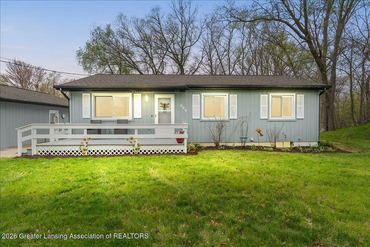 609 W Dexter Trail, Mason, MI 48854 - #1