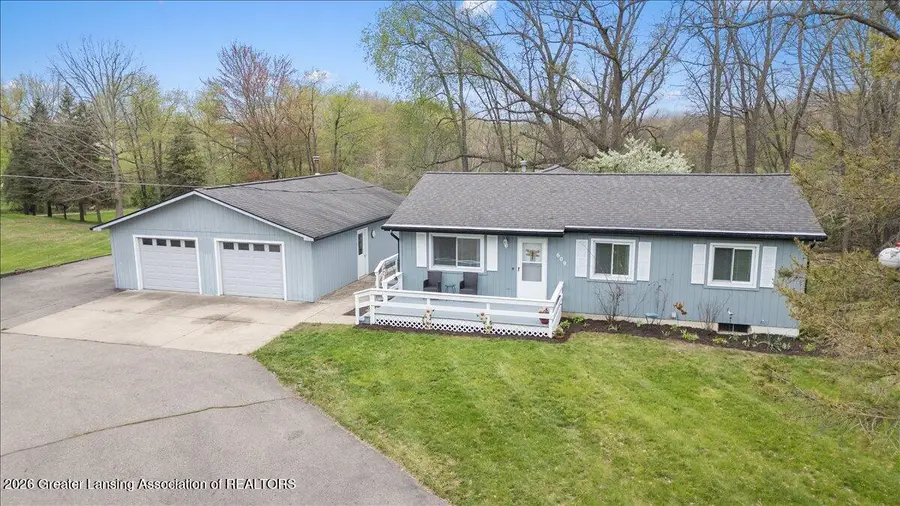 609 W Dexter Trail, Mason, MI 48854 - #2