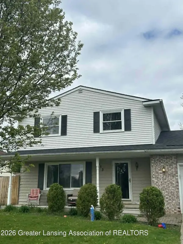 813 Canton Drive, Lansing, MI 48917