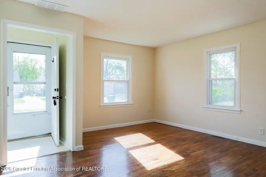 330 Alger Street, Lansing, MI 48917 - #3