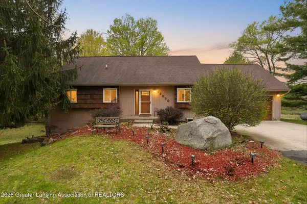 12830 Upton Road, Bath, MI 48808