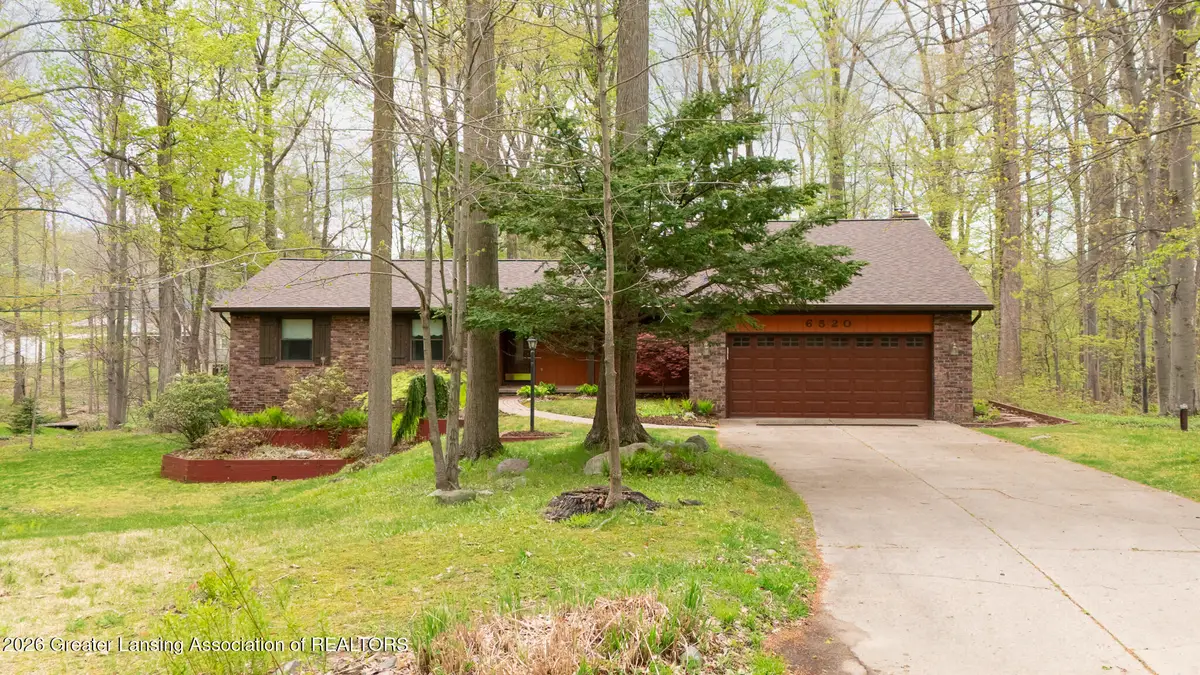 6520 W Galway Circle, Dimondale, MI 48821 - #1