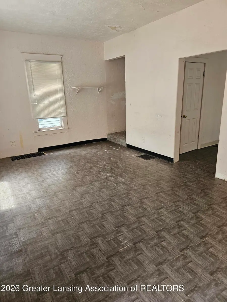 222 W Maple Street, Lansing, MI 48906 - #2