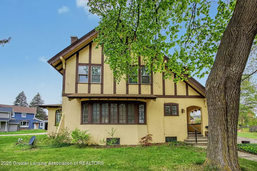 333 E Lawrence Avenue, Charlotte, MI 48813 - #3