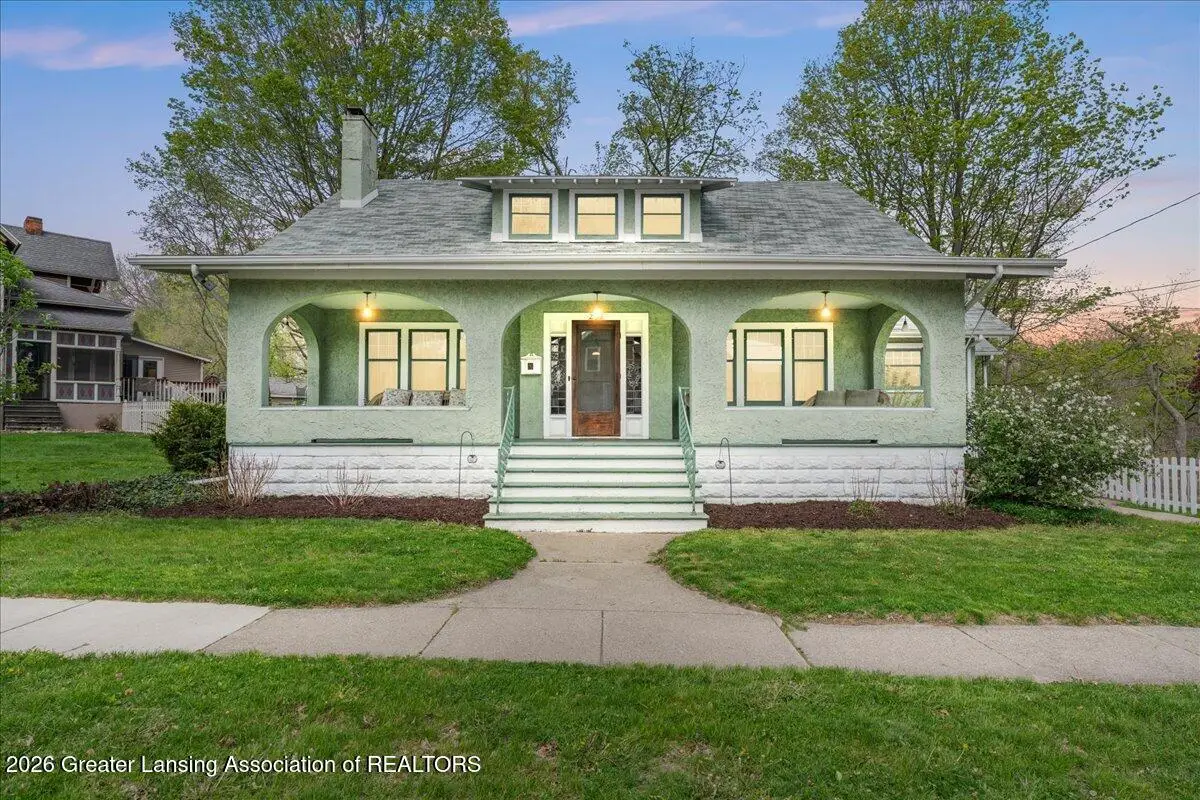 238 W River Street, Grand Ledge, MI 48837 - #1