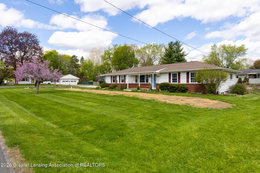 15089 Pinehurst Drive, Lansing, MI 48906 - #3