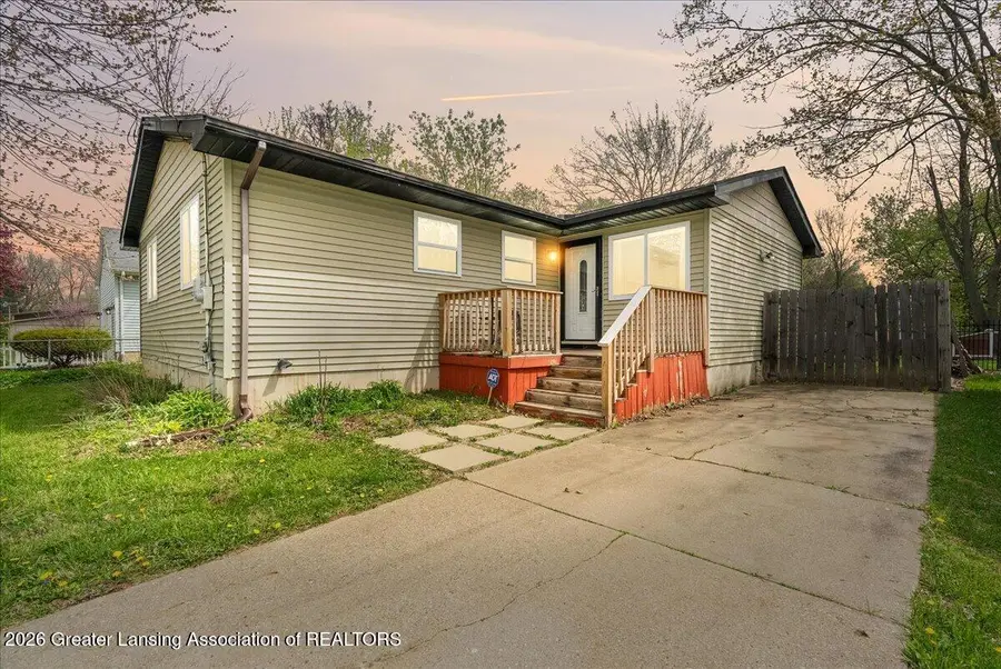 6082 Porter Avenue, East Lansing, MI 48823 - #2