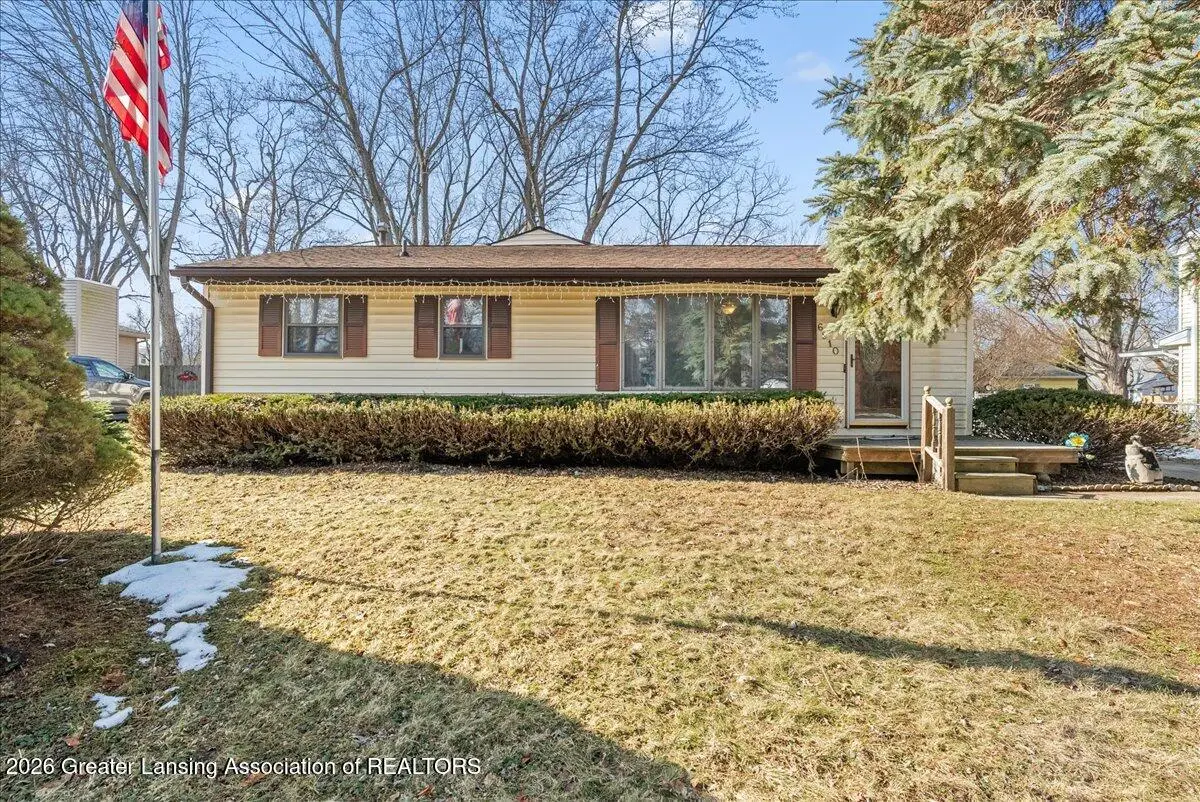 6910 Calson Drive, Lansing, MI 48911 - #1