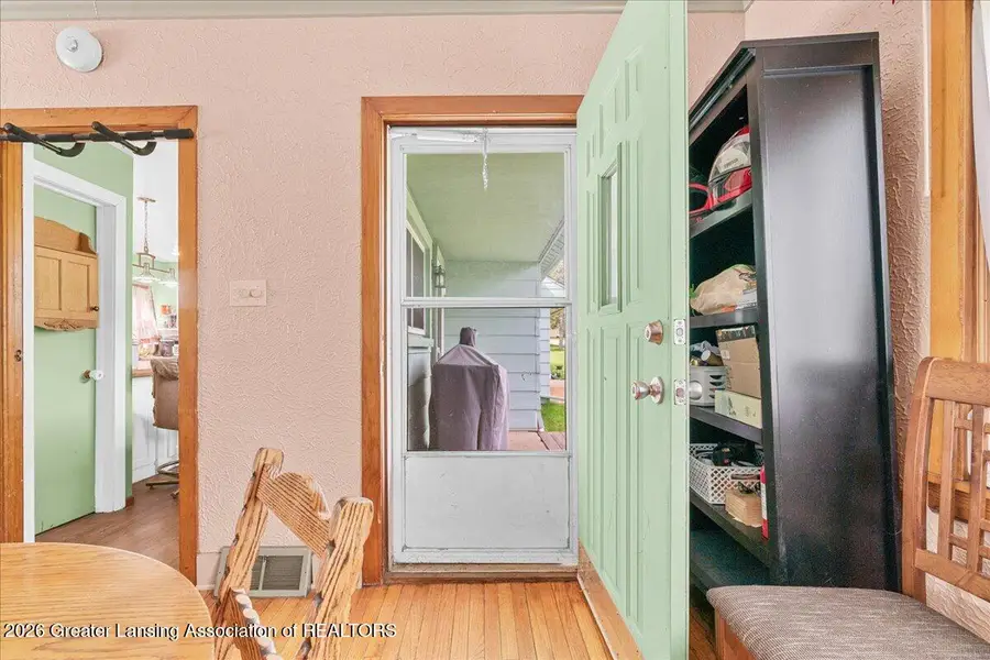 143 E High Street, Ovid, MI 48866 - #2