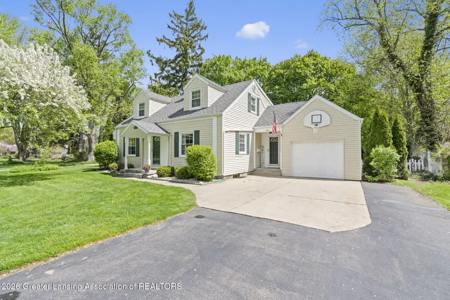136 Maplewood Drive, East Lansing, MI 48823 - #3