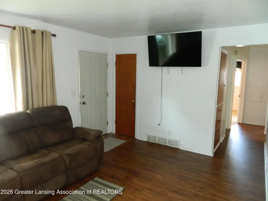 4123 Devonshire Avenue, Lansing, MI 48910 - #2