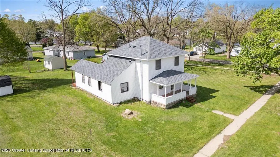 208 Dutton Street, Eaton Rapids, MI 48827 - #2