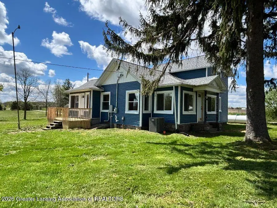 2584 E Gresham Highway, Charlotte, MI 48813 - #2