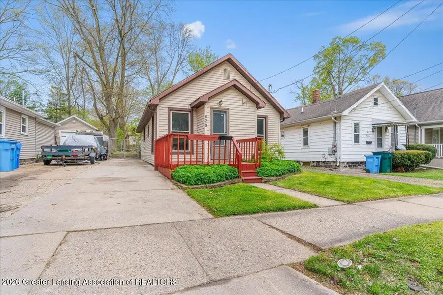 620 N Foster Avenue, Lansing, MI 48912 - #2